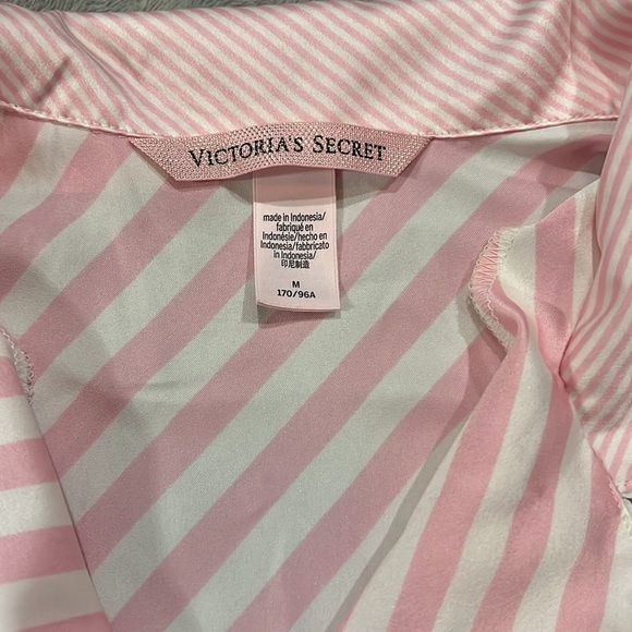 2 Victorias Secret After Hours Satin like Pj Tops - Picture 11 of 12